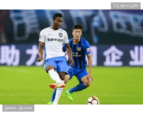 斯图加特中场卡泽尔传球成功率82%，评分6.08未达平均